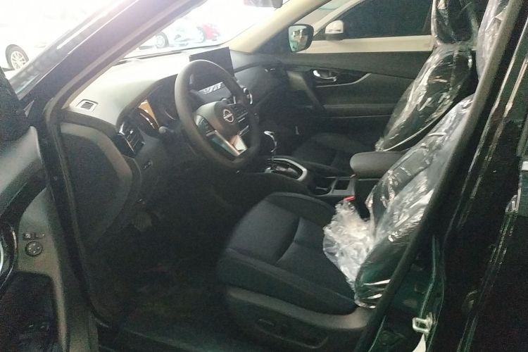 日产 奇骏 2025款 荣誉 2.0L 两驱真心版中控内饰7003