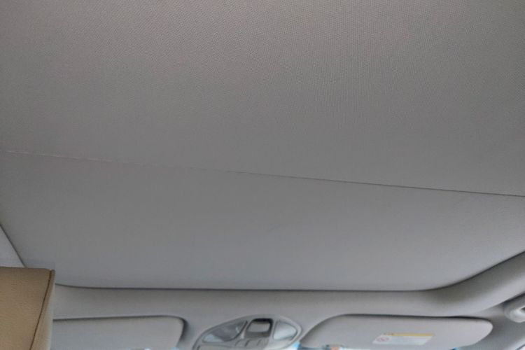 现代 胜达经典 2013款 3.0L 四驱舒适导航版 7座 欧IV中控内饰22