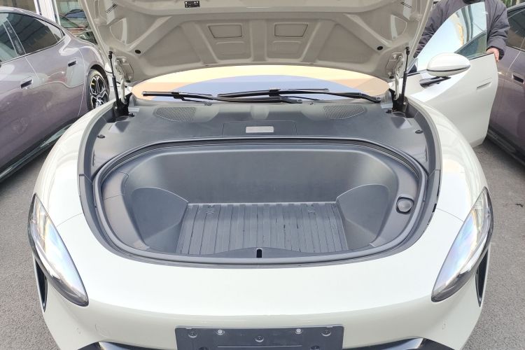 小米汽车 小米SU7 2024款 四驱超长续航高阶智驾Max版机舱底盘24