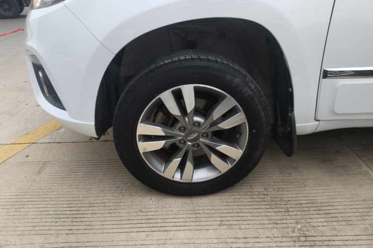 奇瑞 瑞虎3 2016款 1.6L 手动智尚版车身外观6002