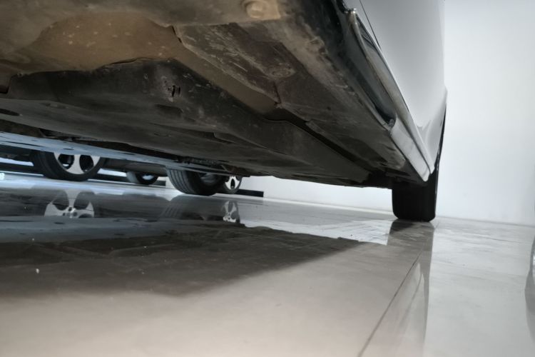 丰田 凯美瑞 2023款 2.0G 豪华版局部细节9002