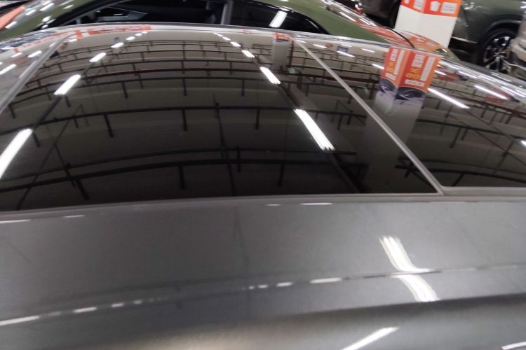 奥迪A4L 2024款 40 TFSI quattro RS套件燃速型局部细节57