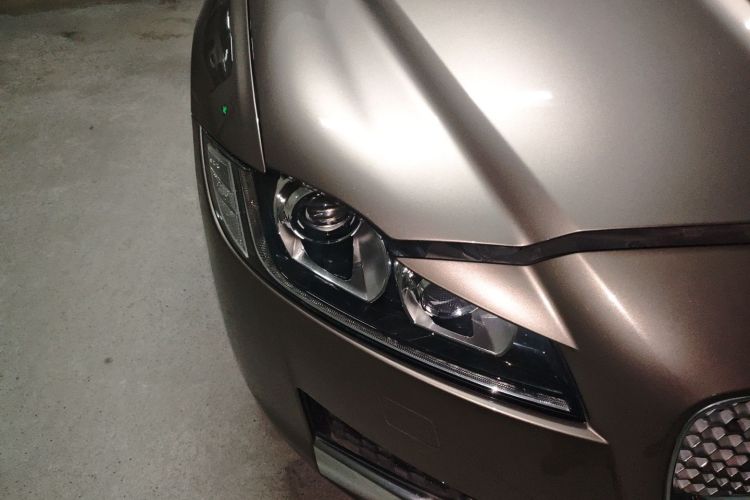 捷豹XFL 2017款 XFL 2.0T 240PS 奢华版车身外观6006