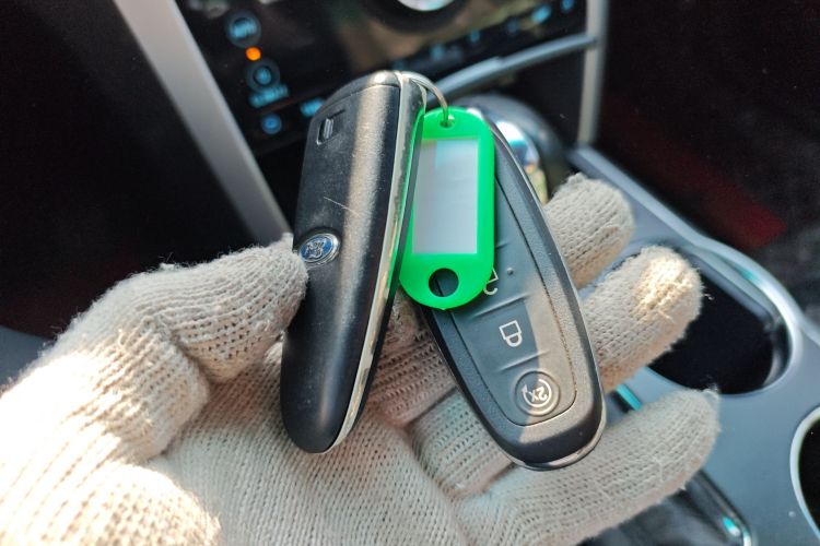 福特 探险者(进口) 2011款 3.5 Limited中控内饰11