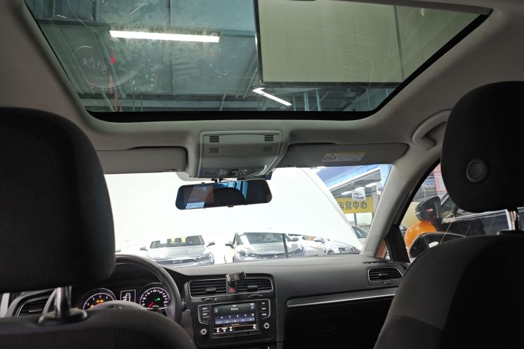 大众 高尔夫 2017款 230TSI 自动舒适百万辆纪念版中控内饰22