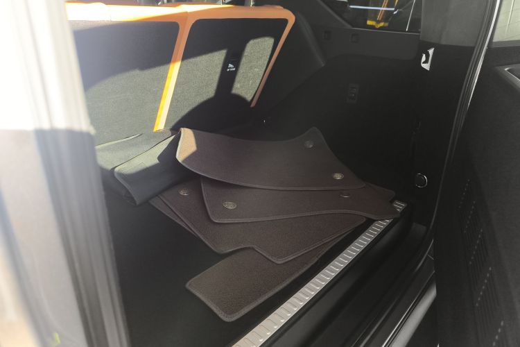 坦克700新能源 2024款 Hi4-T 极致版机舱底盘23