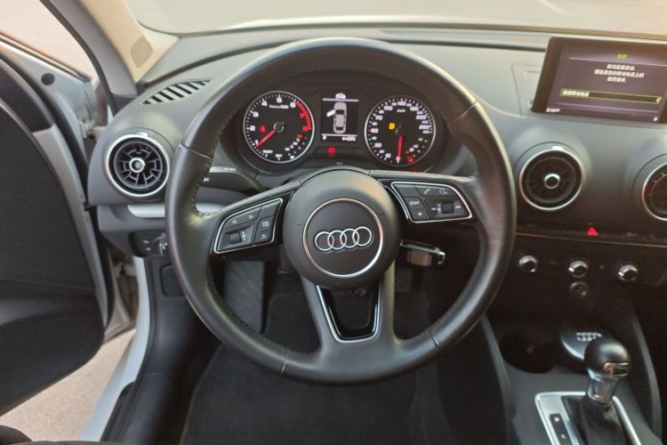 奥迪A3 2020款 Limousine 35 TFSI 进取型 国VI中控内饰13