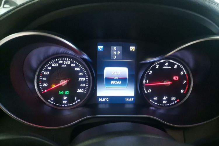 奔驰C级 2018款 C 200 L 运动版局部细节14