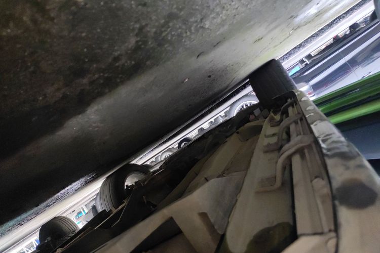 陆风X7 2016款 2.0T 全景尊贵版局部细节9002