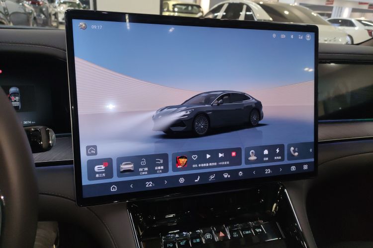 腾势Z9 2024款 1100km 四驱Max版中控内饰16