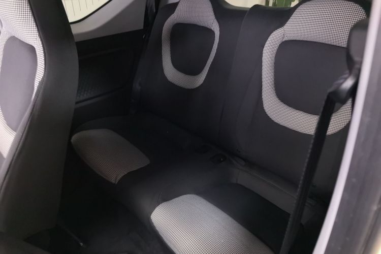 五菱汽车 宏光MINIEV 2024款 第三代 170km中控内饰7004