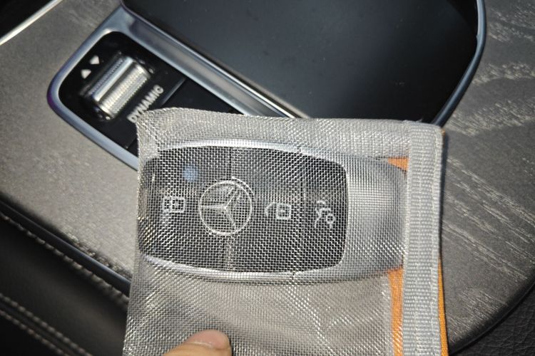 奔驰E级 2022款 E 260 L中控内饰11