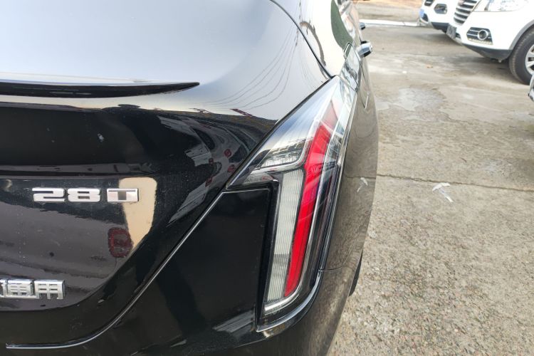 凯迪拉克CT4 2020款 28T 精英型车身外观9