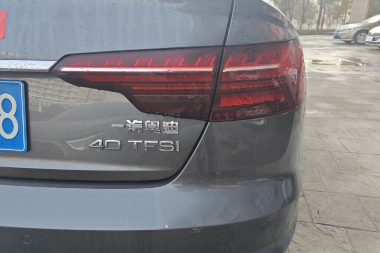 奥迪A4L 2022款 40 TFSI 时尚致雅型车身外观9