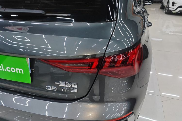 奥迪A3 2023款 改款 Sportback 35 TFSI 时尚运动型车身外观9