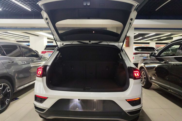 大众 T-ROC探歌 2020款 230TSI DSG两驱进取型中控内饰23