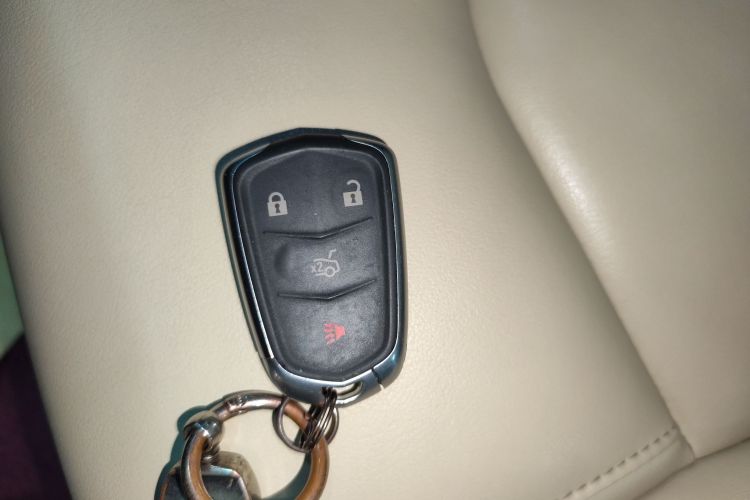 凯迪拉克CT6 2021款 28T 时尚型中控内饰11