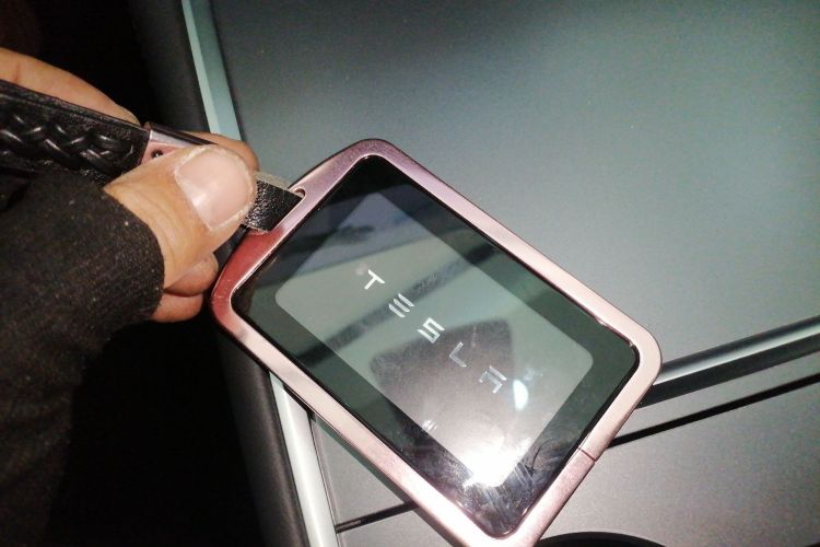 特斯拉 Model Y 2021款 标准续航后驱版中控内饰11