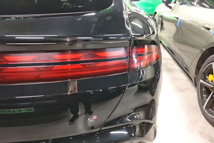 腾势Z9GT 2024款 1100四驱Ultra版车身外观9