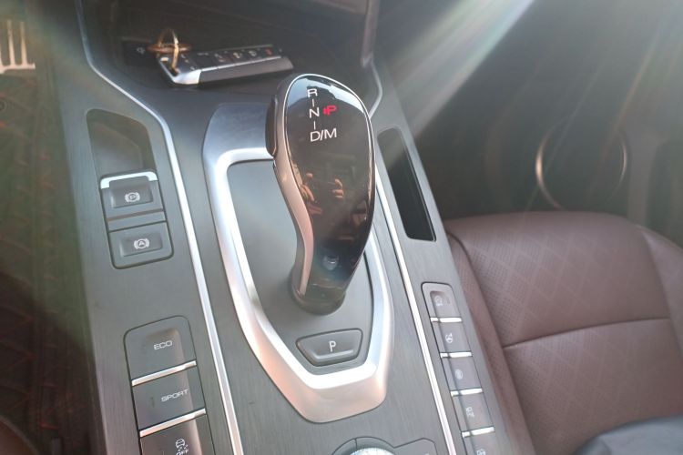 魏牌 VV6 2018款 2.0T 两驱旗舰型 国V局部细节18