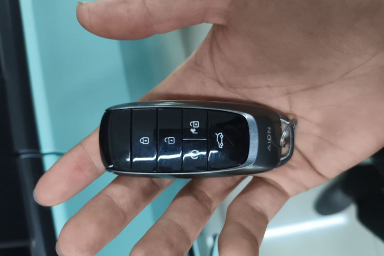 埃安 AION Y 2023款 Plus 510 乐享版中控内饰7001