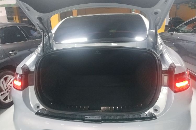 零跑汽车 零跑C01 2022款 四驱双电机性能版机舱底盘23