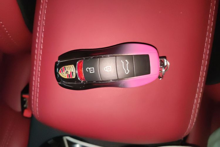 保时捷 2022款 Macan 2.0T中控内饰7001