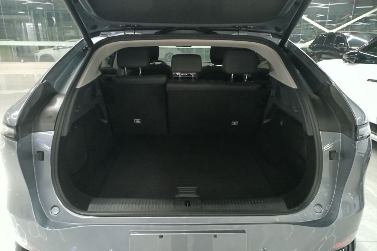 小鹏G6 2023款 755 超长续航 Pro机舱底盘23