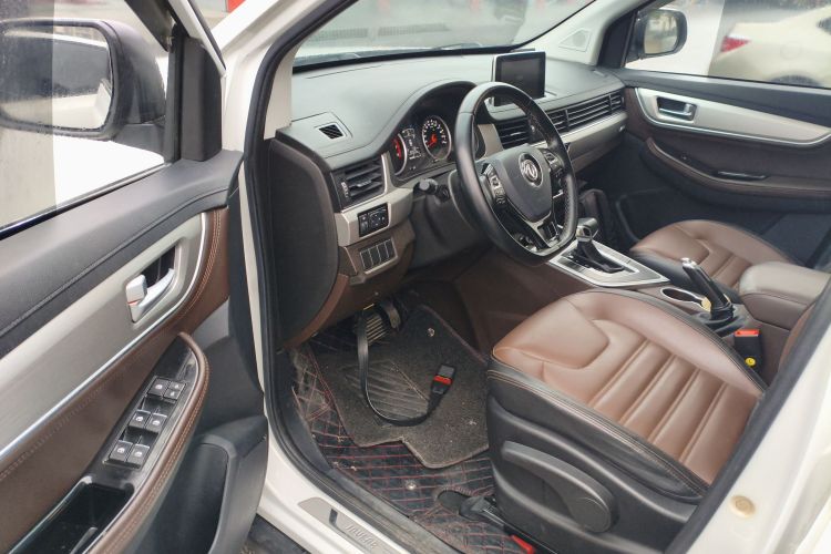 东风风行 风行SX6 2018款 1.6L CVT豪华型中控内饰20