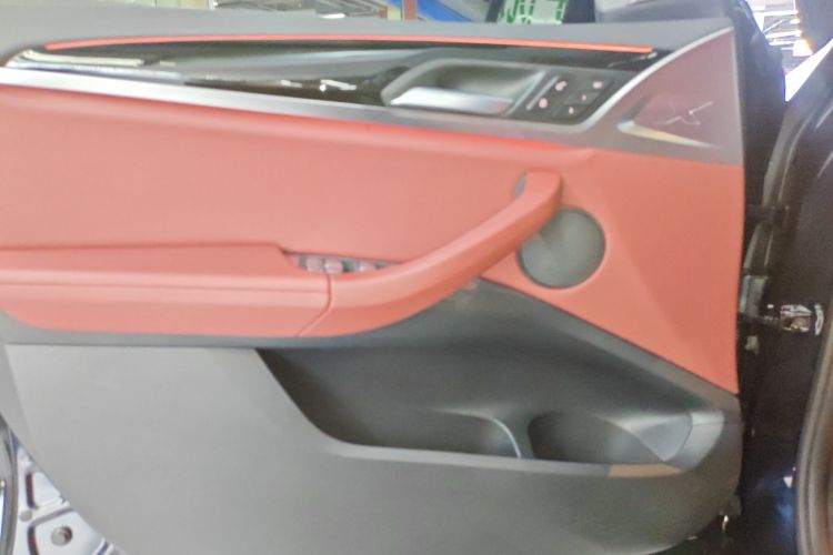 宝马X3 2022款 改款 xDrive25i M运动套装中控内饰7007