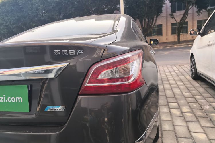 日产 天籁 2013款 2.0L XL舒适版车身外观9