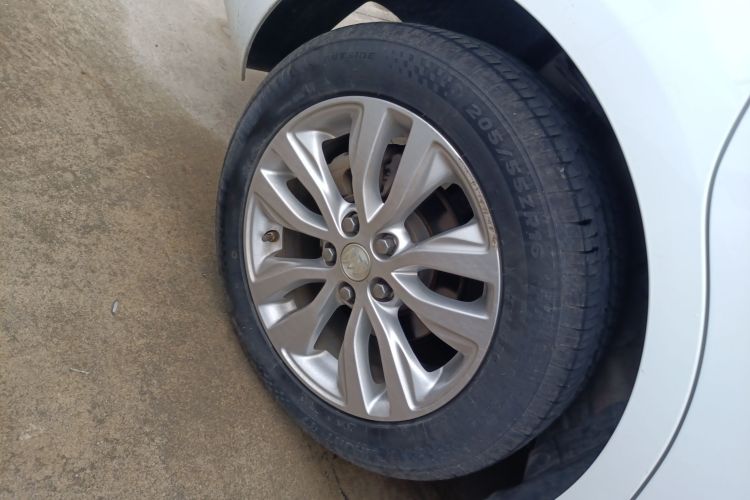 别克 英朗 2021款 典范 1.5L 自动精英型车身外观6008