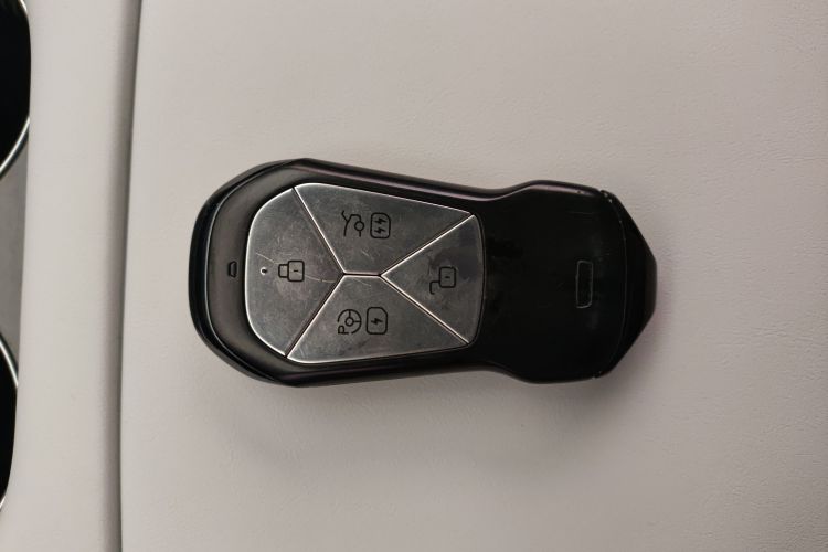 小鹏P7 2023款 P7i 702 Pro中控内饰7001