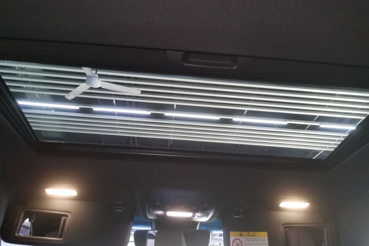 雷克萨斯ES 2025款 200 臻享版局部细节22