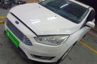 福特 福克斯 2017款 三厢 EcoBoost 125 自动超能风尚型智行版