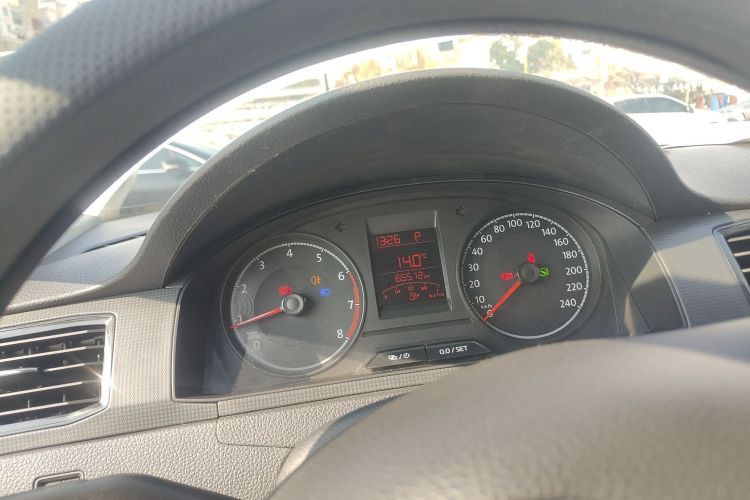 大众 桑塔纳 2017款 浩纳 1.6L 自动风尚版中控内饰14