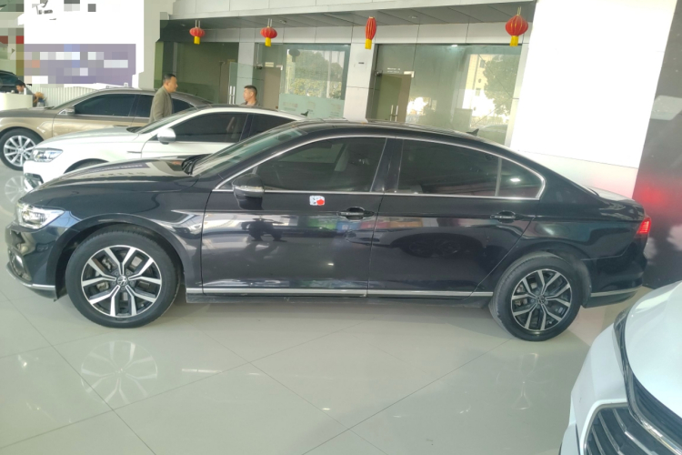 大众 迈腾 2020款 330TSI DSG 豪华型车身外观4