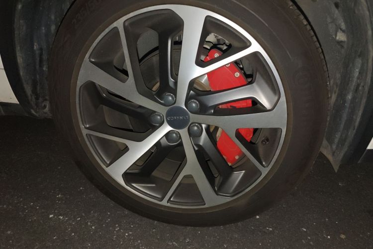 领克01 2017款 2.0T 四驱劲Pro版车身外观6007