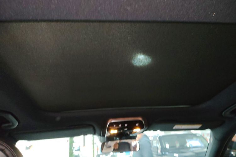 奔驰C级 2023款 C 260 L 运动版中控内饰22