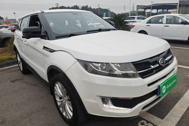 陆风X7 2015款 2.0T 全景尊贵版车身外观3