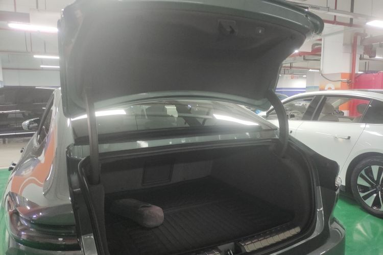 蔚来ET7 2022款 100kWh机舱底盘23