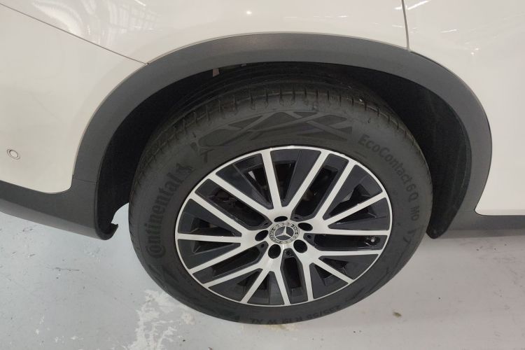 奔驰GLC轿跑 2023款 GLC 260 4MATIC 轿跑SUV车身外观6008