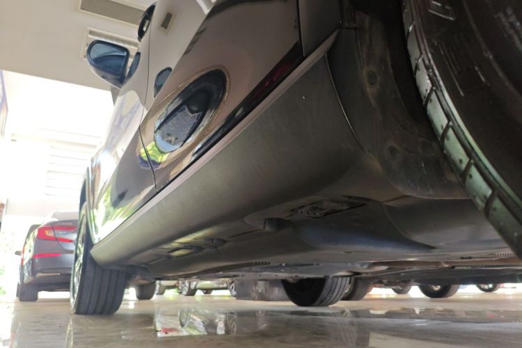 奔驰GLE 2020款 GLE 350 4MATIC 动感型特别版局部细节9002