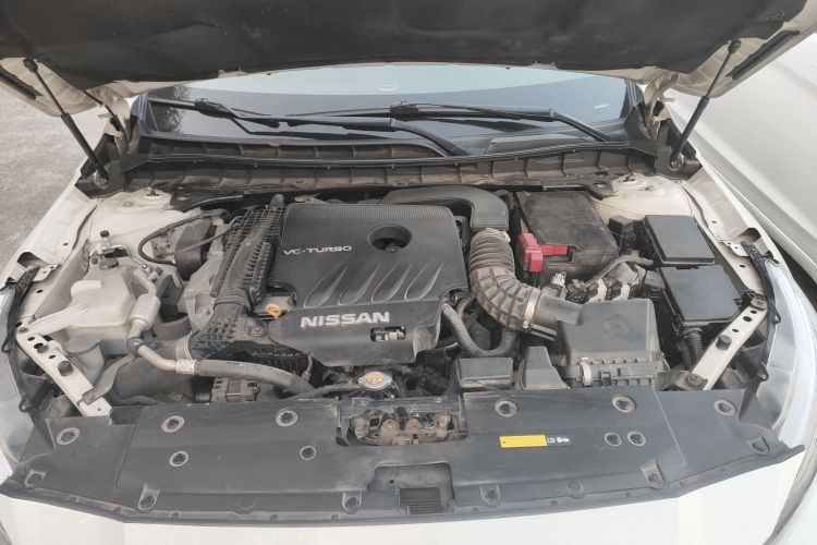 日产 天籁 2021款 2.0T XL 智进版机舱底盘24