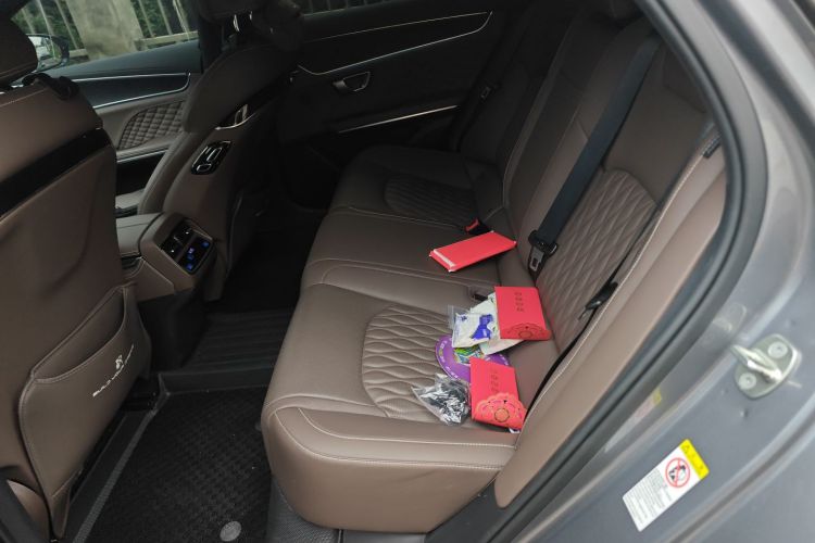 比亚迪 汉 2022款 DM-i 121KM 尊享型中控内饰21