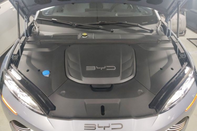 比亚迪 海豹 2022款 700km 长续航后驱版机舱底盘24