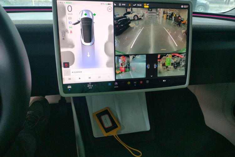 特斯拉 Model 3 2023款 后轮驱动版局部细节16