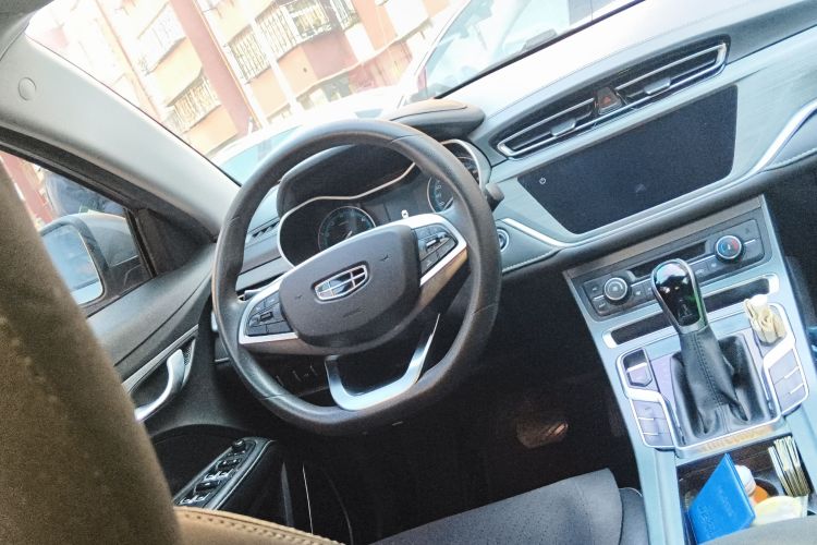 吉利汽车 帝豪 2021款 UP 1.5L CVT豪华型中控内饰13