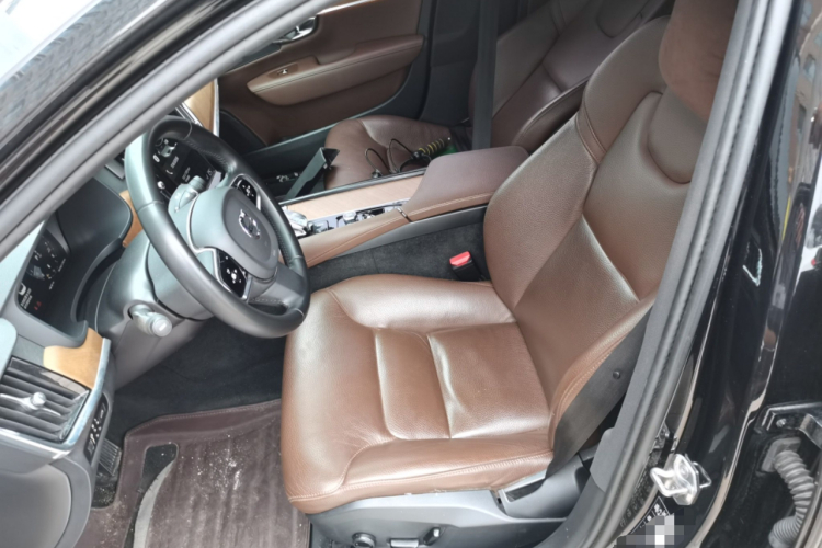 沃尔沃S90 2021款 B5 智逸豪华版局部细节19