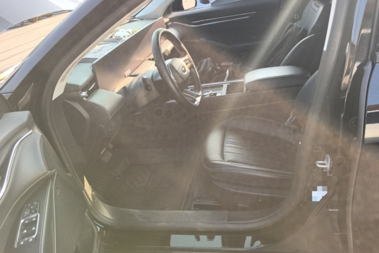 福特 蒙迪欧 2025款 2.0T EcoBoost 豪华型中控内饰20